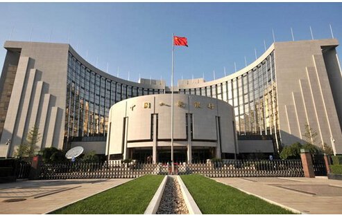 正规平台深度剖析：优势风险全知道？[年份]选择建议助你避坑